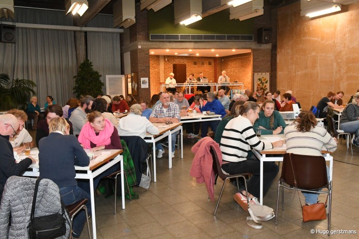 HUG 31 ploegen en podium